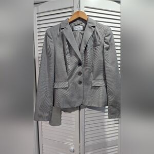 Calvin Klein Classic Gray Pant Suit, 10
